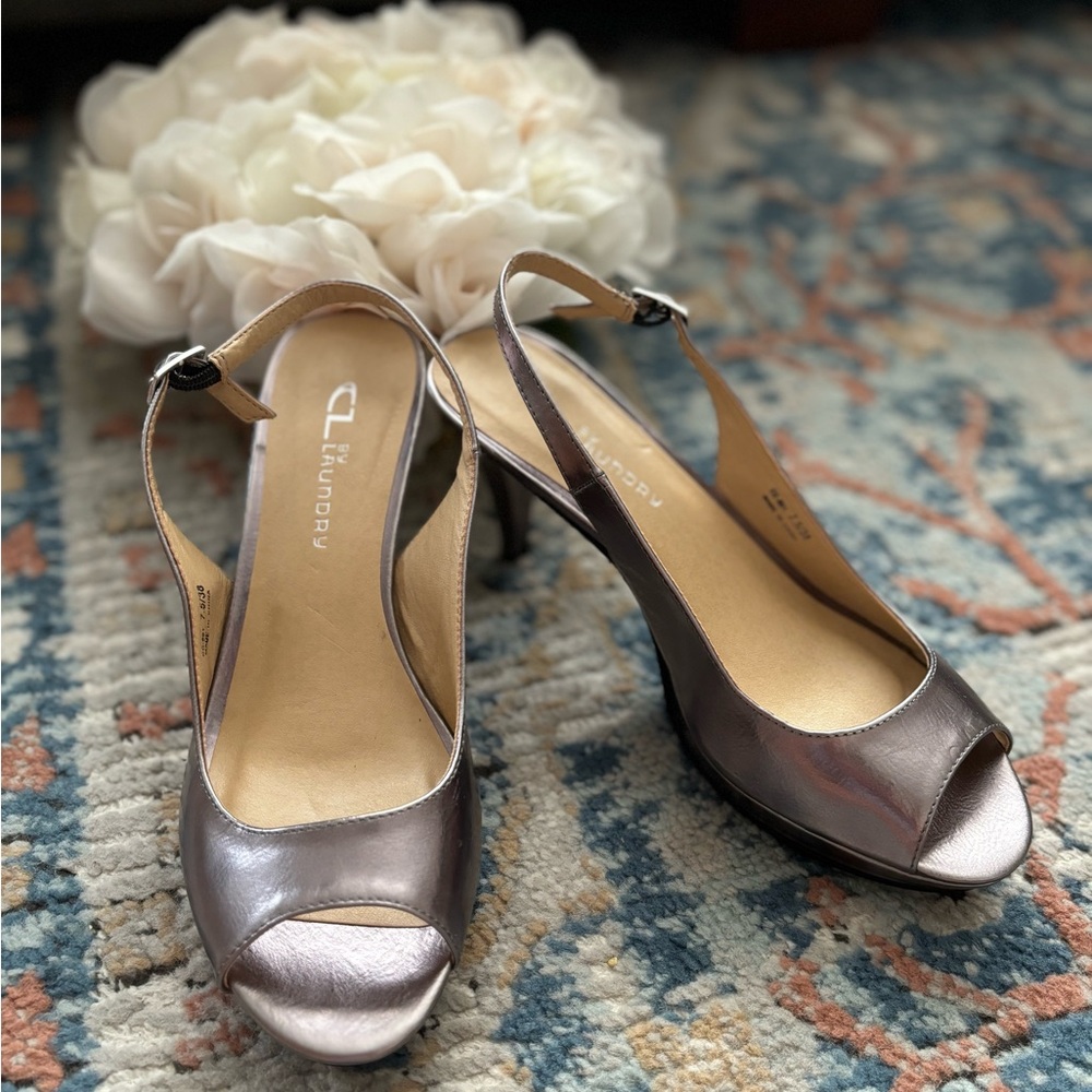 Chinese Laundry gunmetal heels